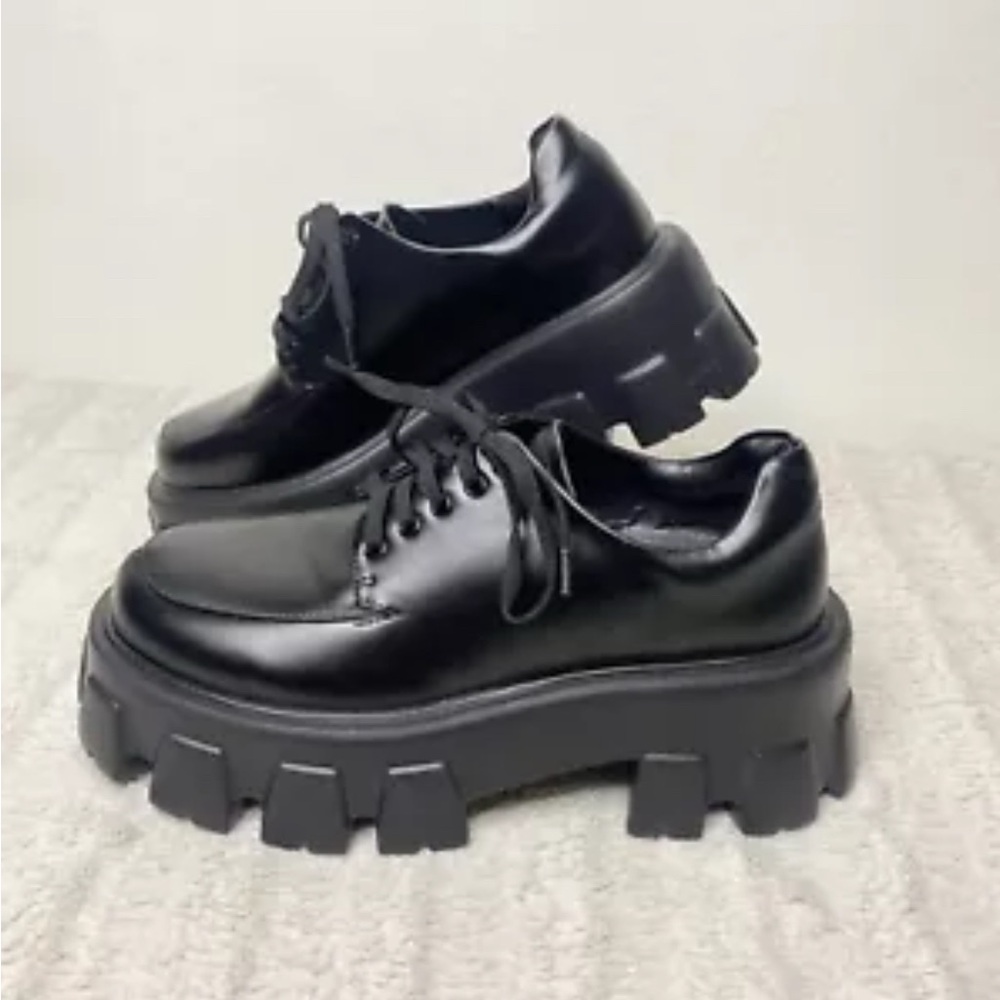 NEW SOLD OUT Princess Polly Mia Platform Lace Up Goth School Girl Shoes Size 6